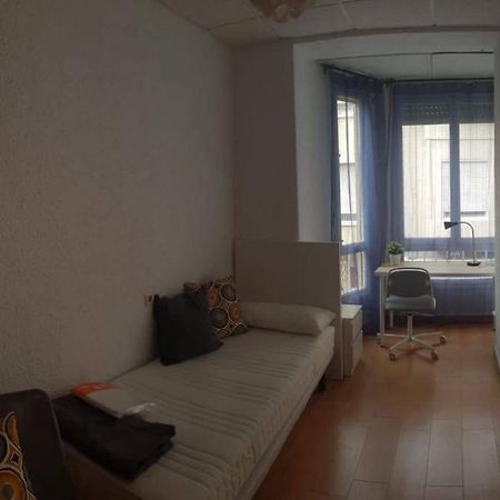 Cozy Apartment In The Heart Of Alicante! Exterior photo